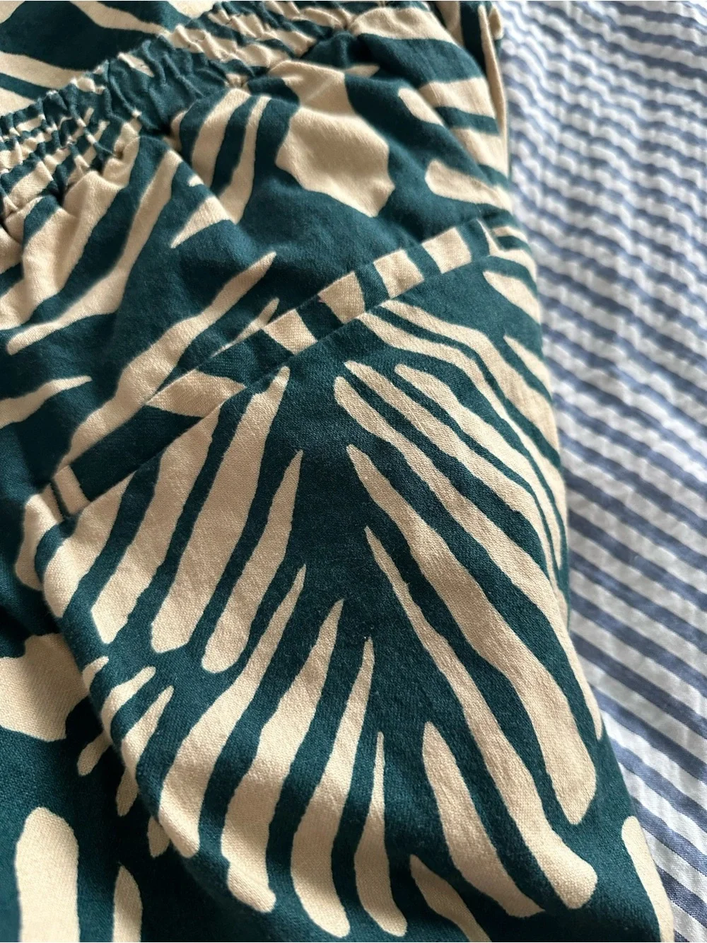 Banana Republic Green and Cream Wide-Leg Printed Pants